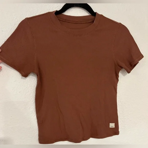 Vuori Brown Short Sleeve Tee - Picture 3 of 7